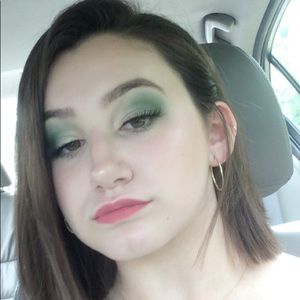 Meet your Posher, Isabelle